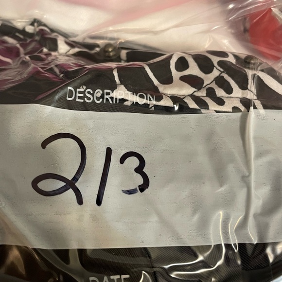 Nine West Vest Women’s Large Puffer black white pattern silver Snap buttons - Picture 8 of 9